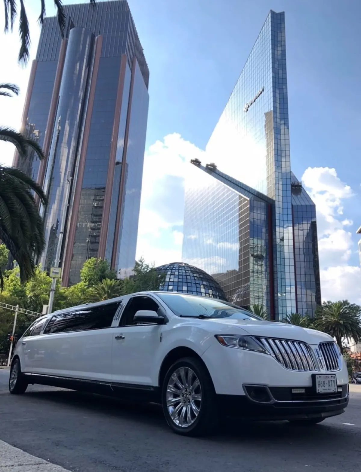 Limusina Lincoln MKS de Bronson Limusinas
